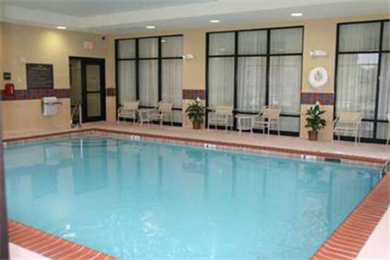 Hampton Inn Martin Eksteriør bilde